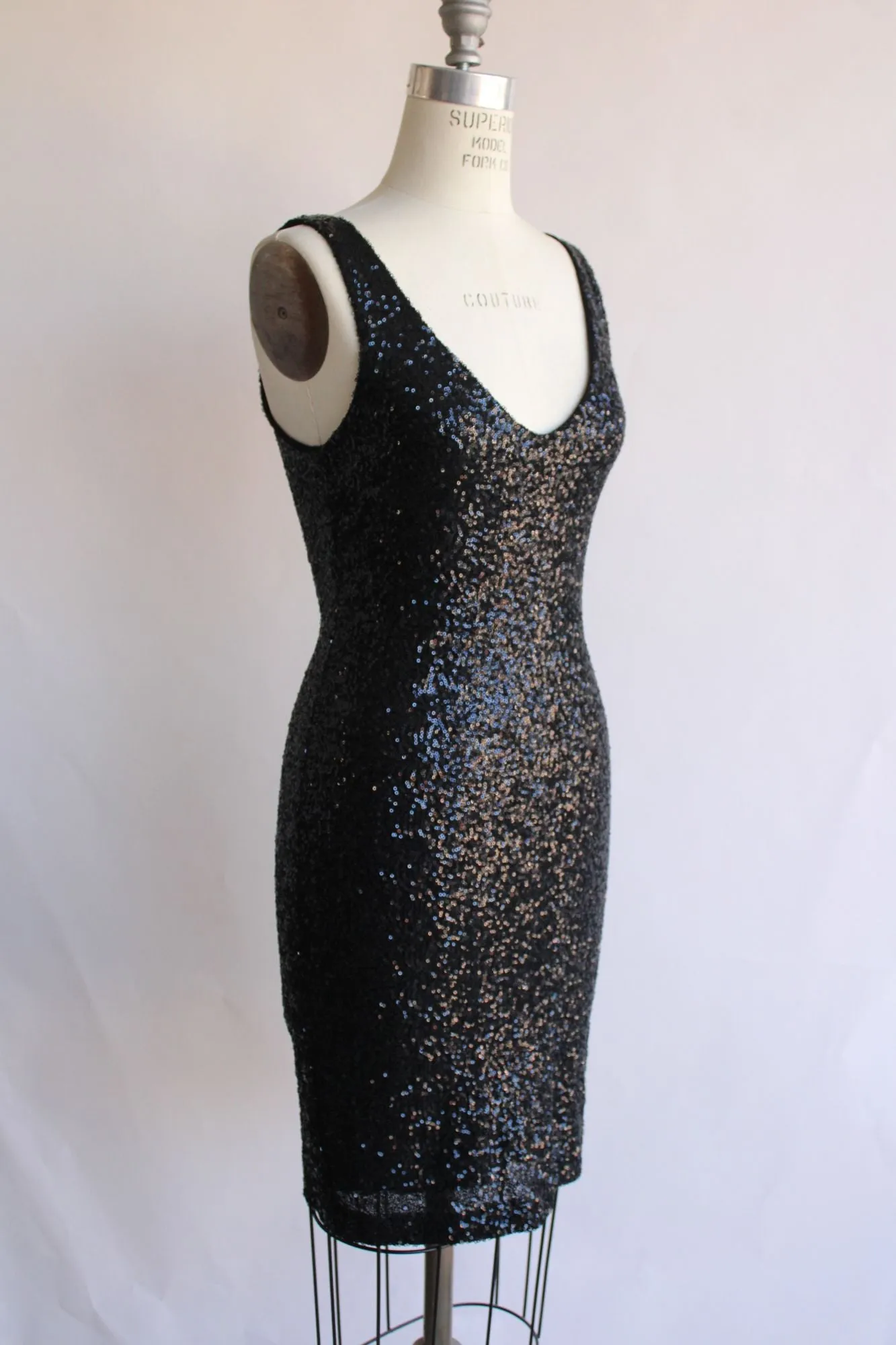Eight Sixty Womens Dress, Black Sequins, Size Medium, Body Con