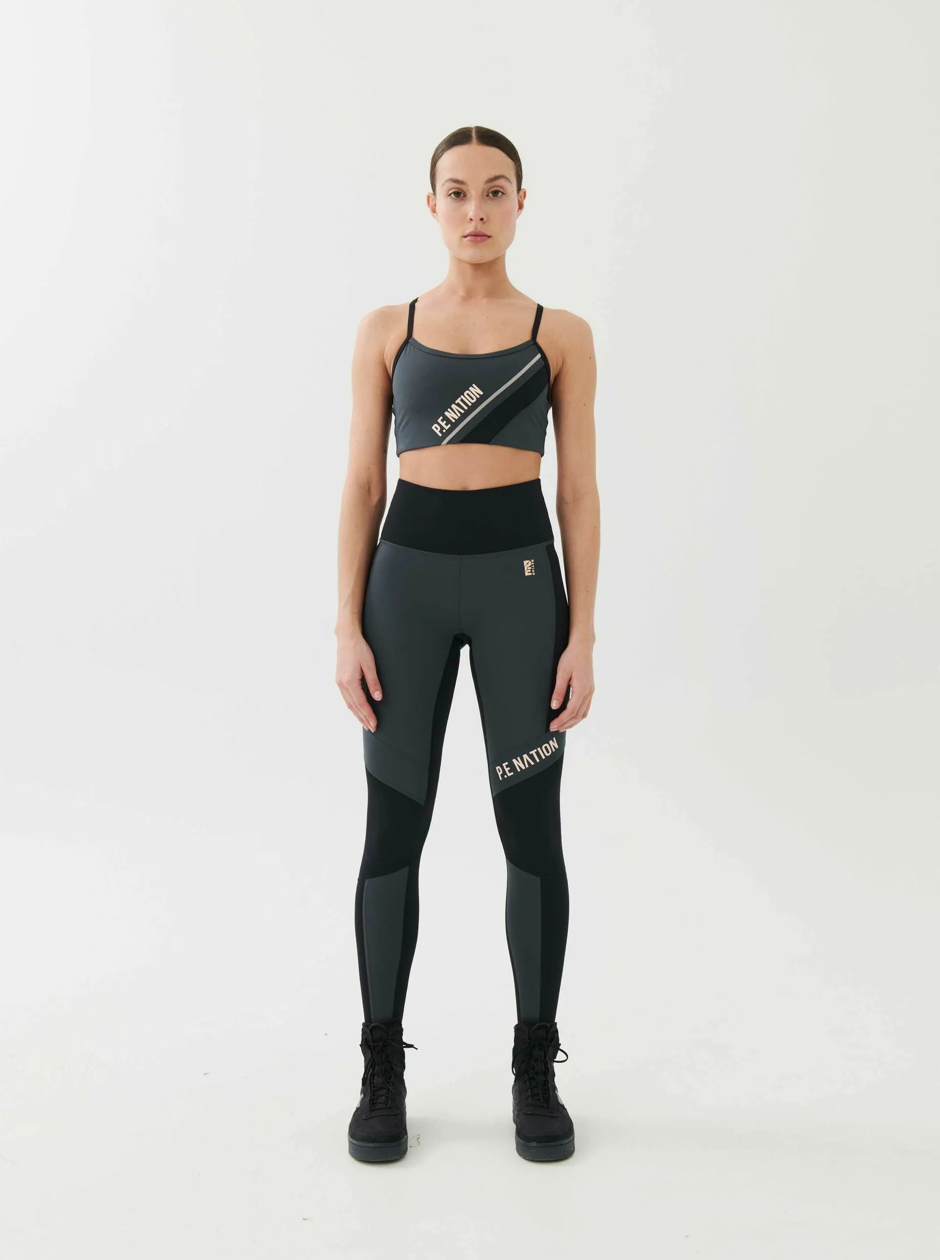 LEAGUE LEGGING IN CHARCOAL