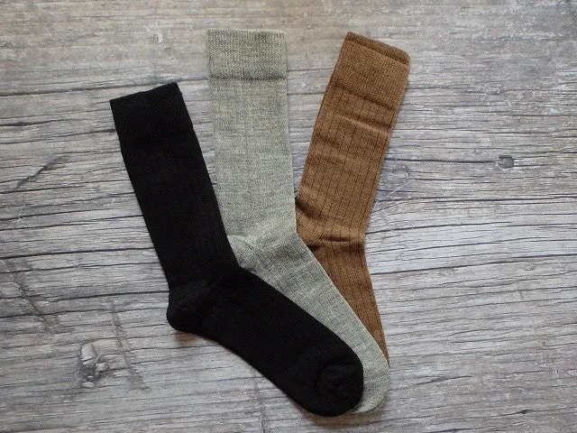 Solid Ribbed Dress Socks