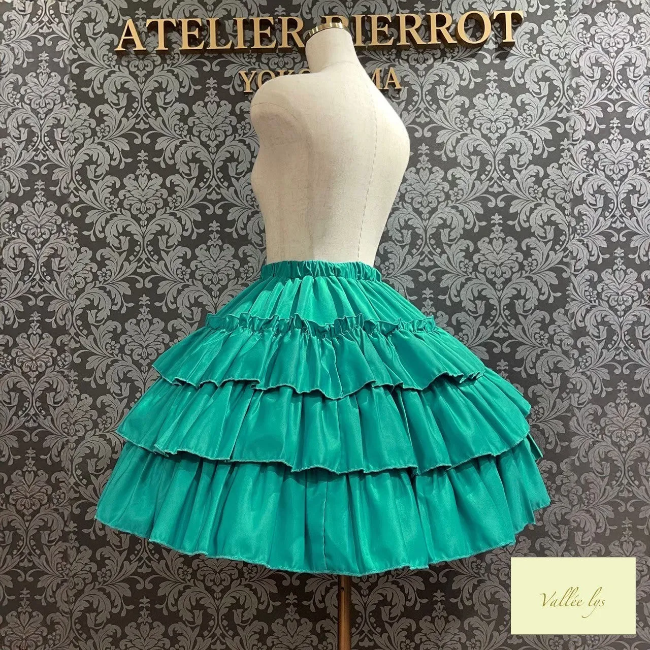 【Vallée lys】ヴァレリス　“Pivoine”Frill Skirt 　 White/Wine/新色TealGreen/Navy/ Black